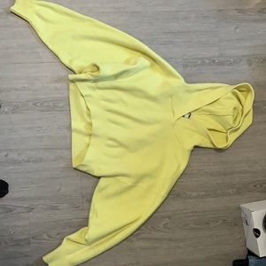Yellow cropped Zara women’s hoodie